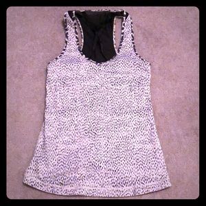 Lululemon tank size 4